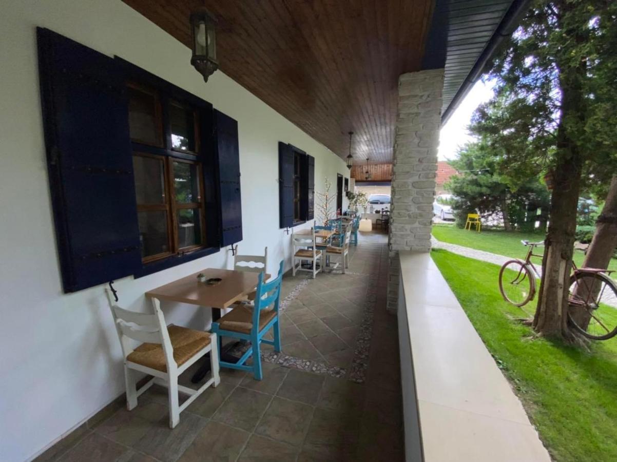 La Mosie Hotel Hateg Exterior photo